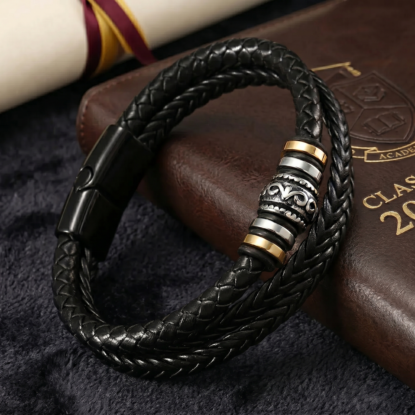 CADEAU DE REMISE DES DIPLÔMES - BRACELET EN CUIR TRIPLE